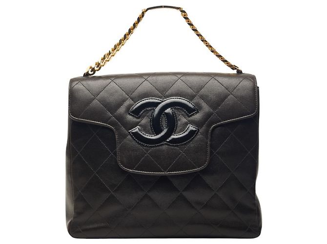 Chanel Matelassé Coco Mark Handtasche mit Kette Schwarz