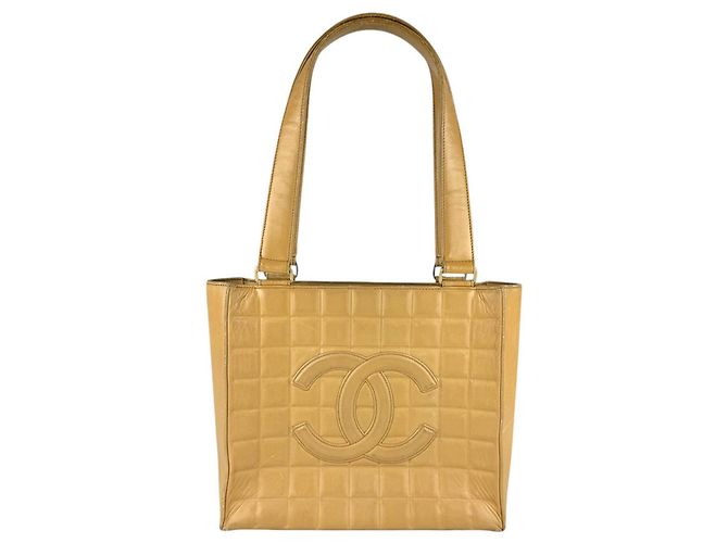 Beige Leder Schultertasche von Chanel