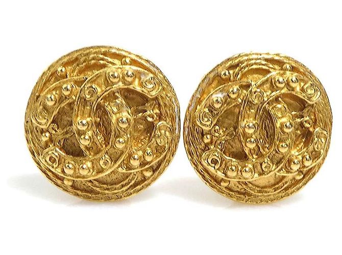 Boucles d'oreilles clips en or Chanel Doré