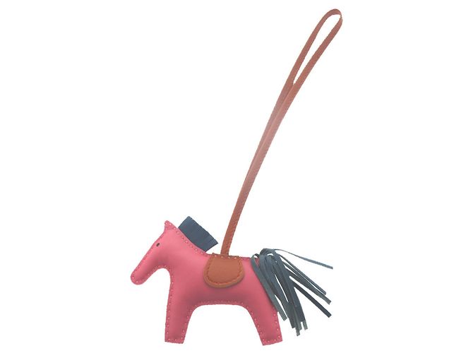 Charm de bolsa Rodeo PM da Hermès Rosa Azul