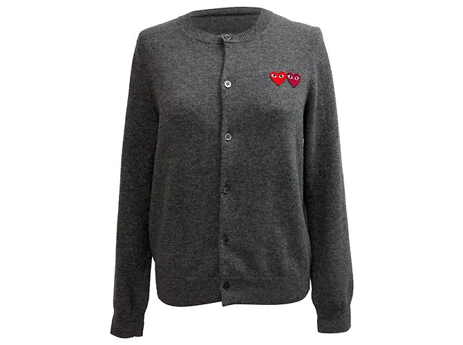 Comme Des Garcons Grau Woll-Cardigan mit Herz-Logo-Patch von Comme Des Garçons Play