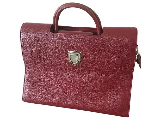 Bolsa Dior Diorever em couro granulado bordô Bordeaux