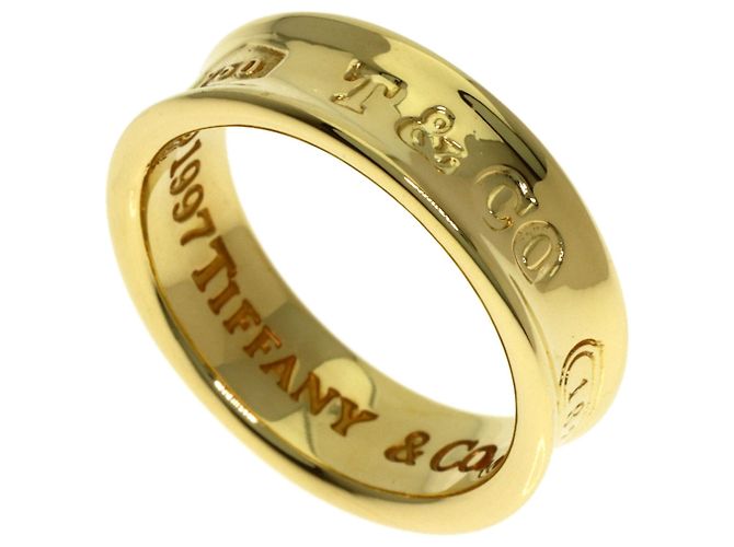 Anillo Tiffany & Co. 1837 en oro amarillo de 18K