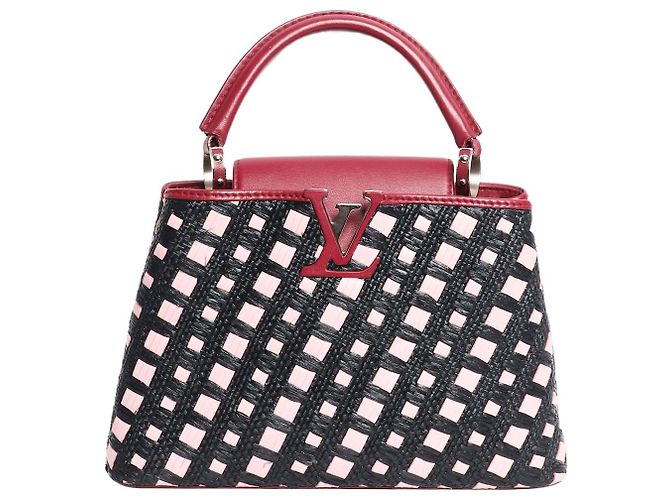 Louis Vuitton Bolsa de ombro Capucines BB rosa e preta