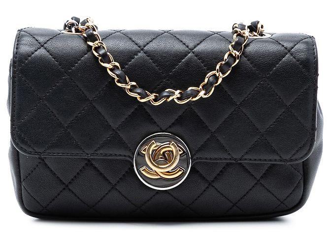 Chanel Bolsa de Couro de Corde Preta com Fecho Giratório e Trava Preto
