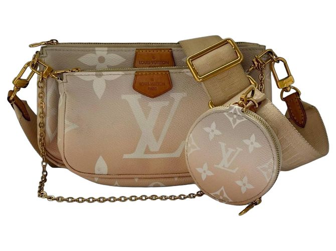 Multi Pochette Accessoires Louis Vuitton pink Monogramm riesig am Pool