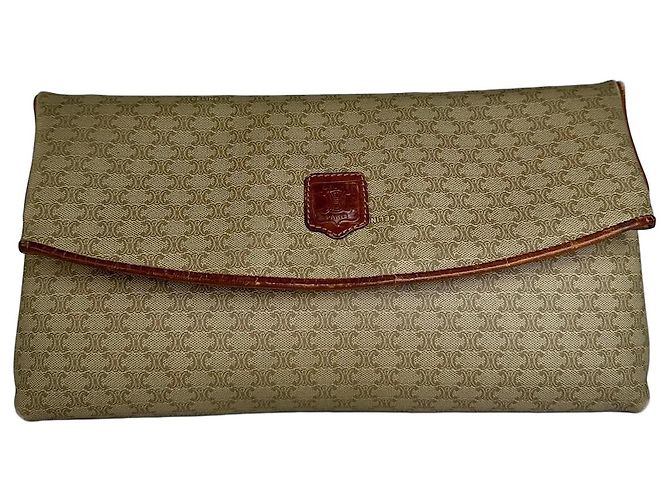 Céline Clutch in pelle monogramma Triomphe vintage di Celine beige e marrone