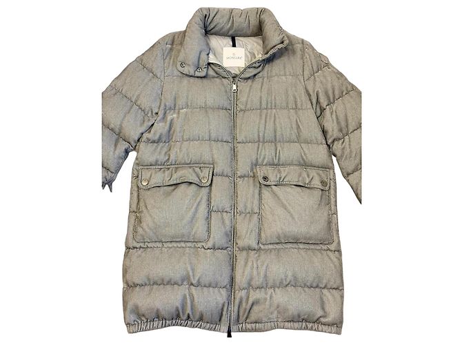 Moncler Daunenjacke Grau Gesteppt