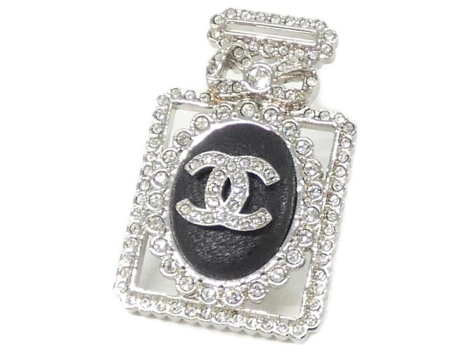 Timeless Spilla in pelle nera e argento Chanel AB9257 Nero