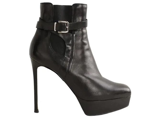 Gianvito Rossi Botas pretas com fivela Preto