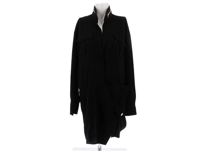 Schwarzes Kleid von Alexandre Vauthier
