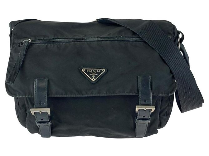 Bolsa de ombro Prada em nylon tessuto com logo triangular Preto