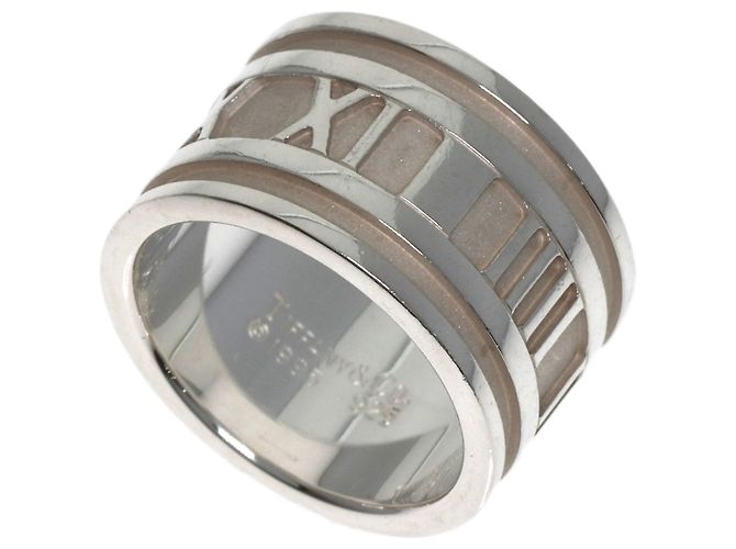 Anillo ancho de plata Atlas de Tiffany & Co.