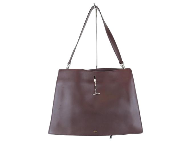 Céline Celine Schultertasche mit Kettenbeschlägen Bordeaux