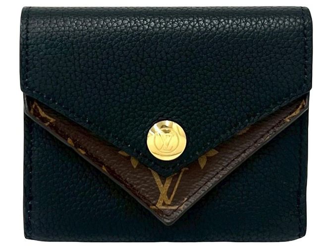 Louis Vuitton Tri-Fold Leather Wallet Black