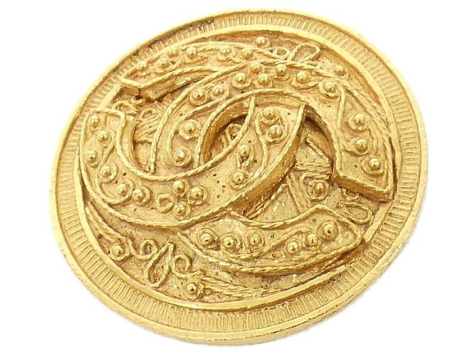 Timeless Broche Chanel Dourado