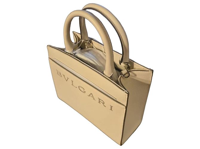 Bolsa de mão Bulgari em couro bege