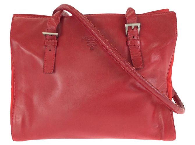 Tote Bolsa de ombro em nylon e couro Tessuto da Prada Vermelho