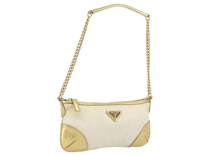 Bolsa de Ombro com Corrente Prada em Nylon Branco e Ouro Auth YKZ849A Dourado