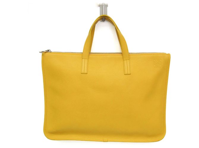 Sac de bureau Loewe Anagram en cuir jaune