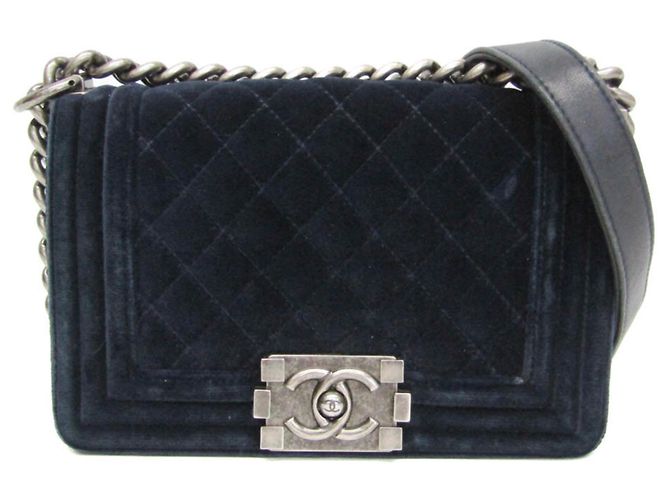 Borsa a Spalla Chanel Boy con Catena Blu navy