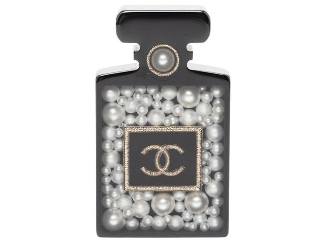 Broche Motivo Botella de Perfume Chanel Coco Mark Negro Blanco Dorado