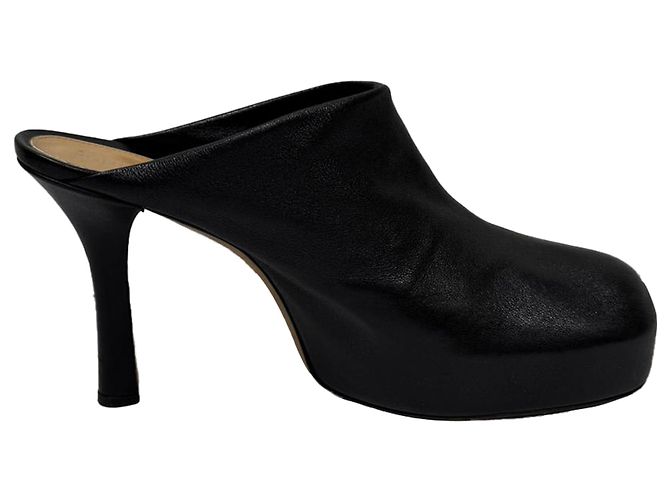 Mule a piattaforma audaci Bottega Veneta in pelle nera Nero