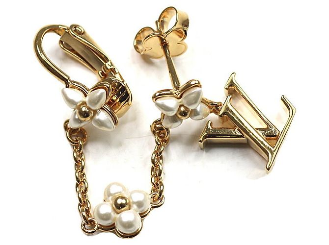 Boucle d'oreille LV Floragram de Louis Vuitton