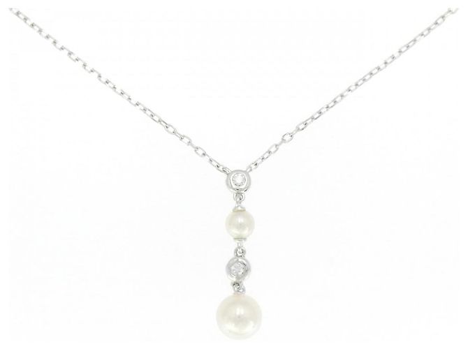 Collar de perlas Akoya Mikimoto en oro blanco K18 Plata