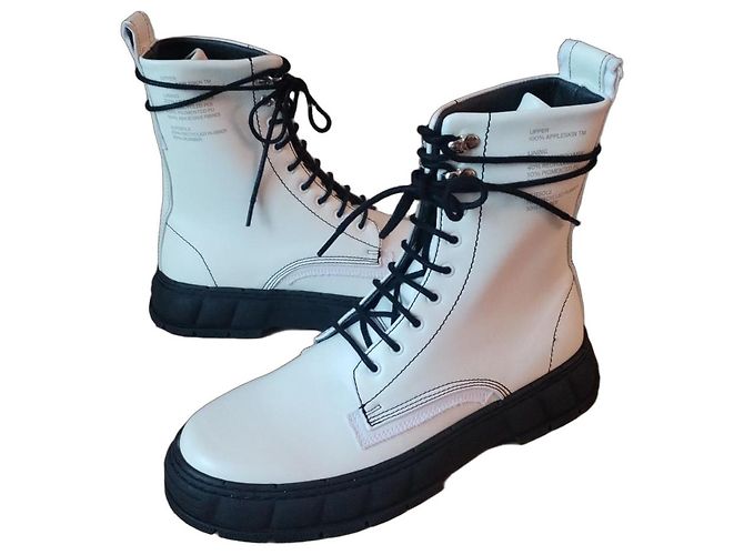 Autre Marque White Leatherette Boots Men Size 40