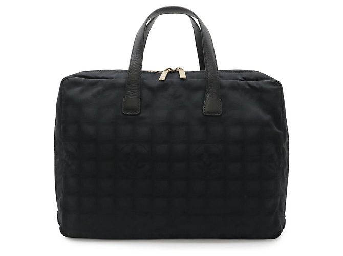 Maletín de nylon jacquard de la nueva línea de viaje de Chanel Negro