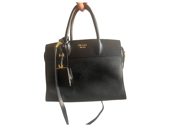 Bolsa de mão Prada Esplanade em couro preto