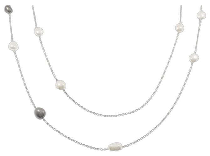 Conjunto de colar e pulseira Mikimoto em Au750 com pérolas do Mar do Sul brancas e pretas