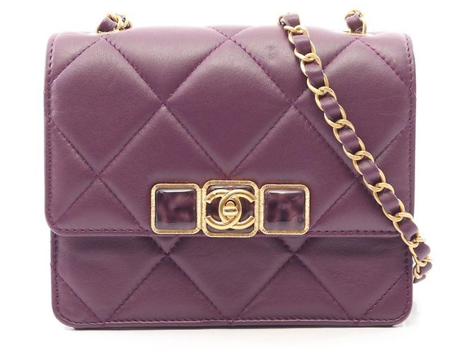 Bolsa de Ombro Chanel Mini Matelassé em Couro de Carneiro Roxo