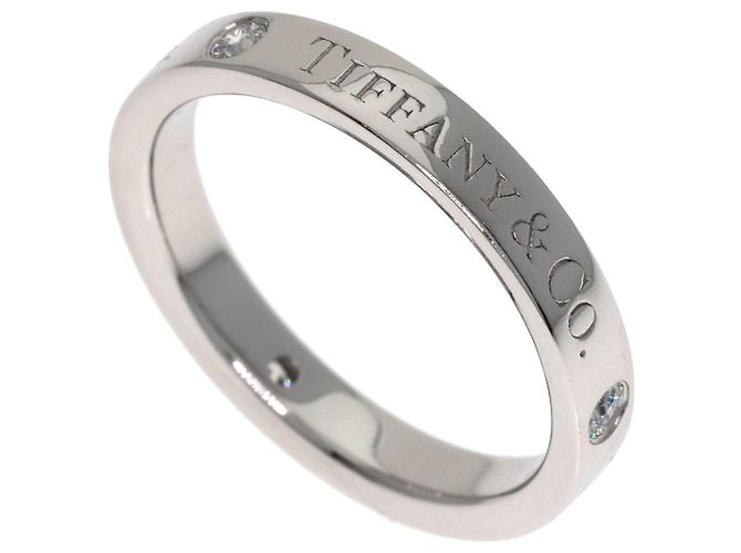 Anillo de diamante de banda plana Tiffany & Co.