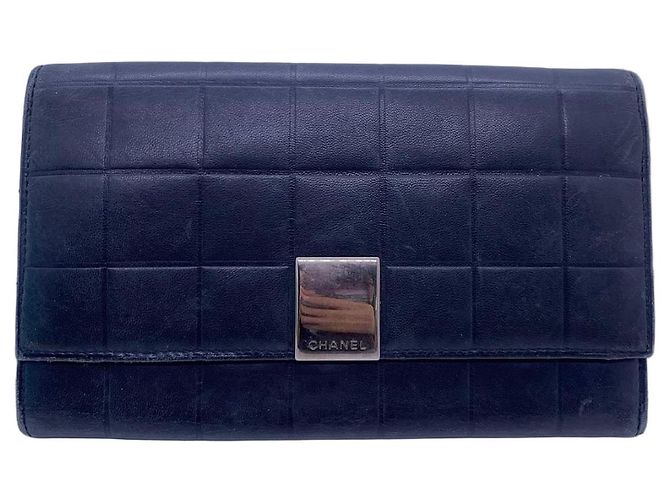 Cartera Chanel de cuero negro