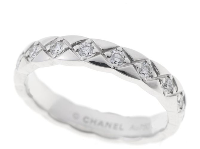 Anel Chanel Coco Crush em Ouro Branco Dourado