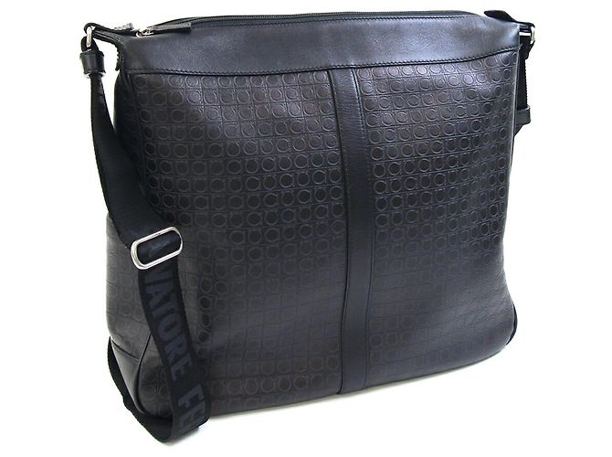 Gancini Borsa a spalla in pelle nera Salvatore Ferragamo Nero