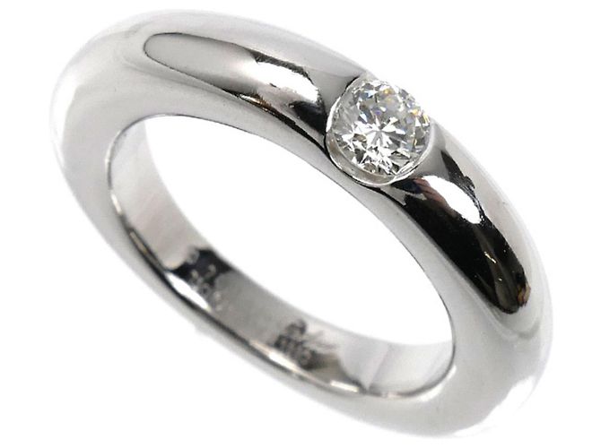 Anillo Elipse en Oro Blanco de 18K Cartier