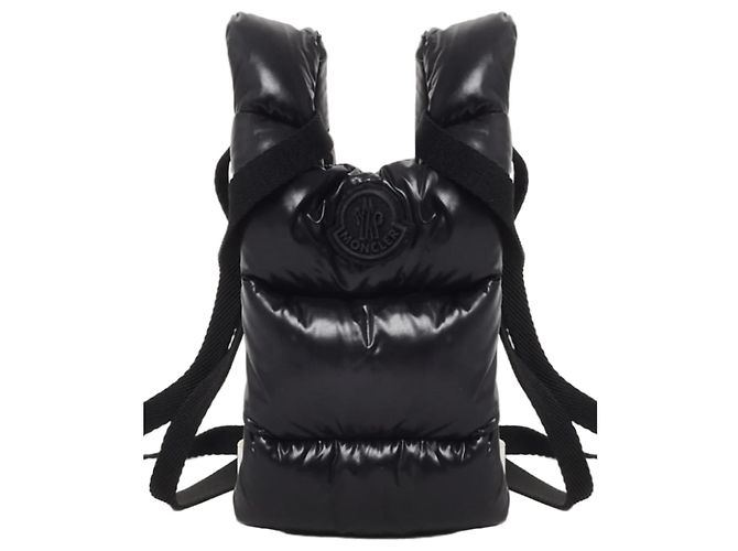 Mochila Moncler em nylon acolchoado preto