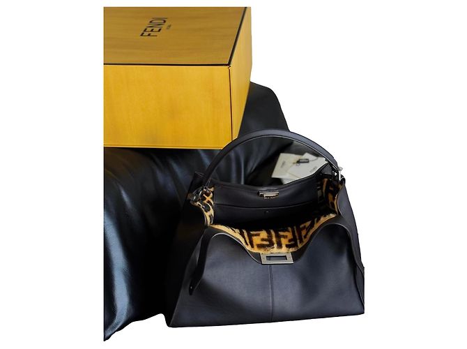 Bolsa Fendi Peekaboo X Lite Couro Marrom Escuro e Pele