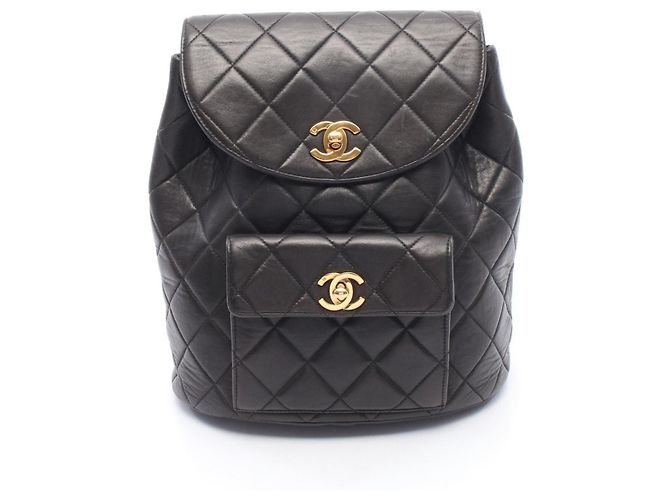 Mochila de cordero negro acolchado Chanel