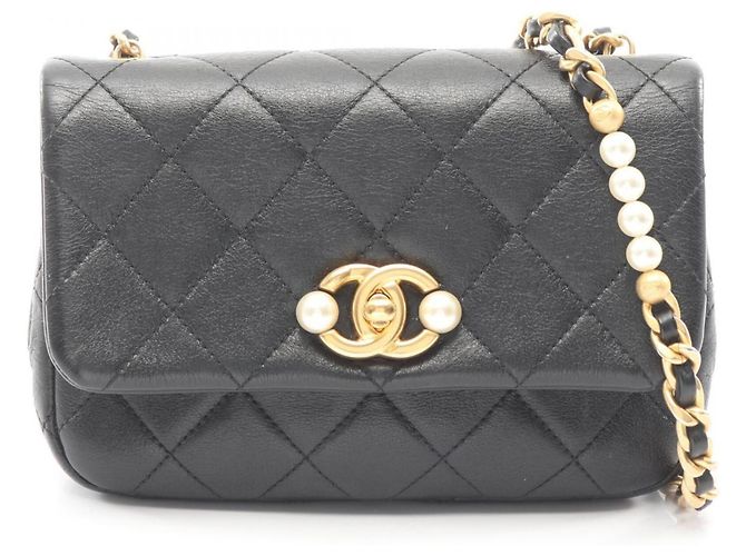Borsa a spalla piccola matelassé di Chanel Nero