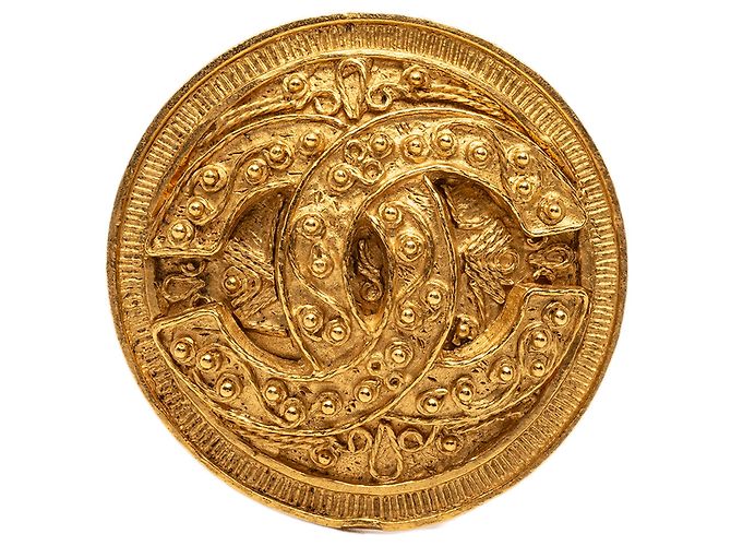 Runde CC goldplattierte Brosche von Chanel Golden