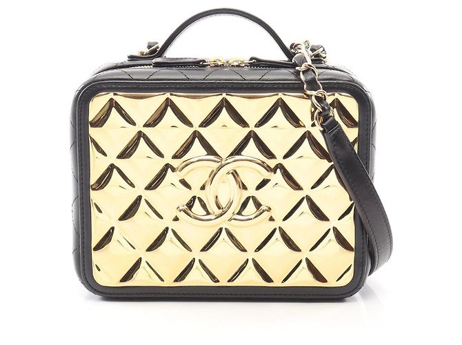 Bolsa Vanity Matelassé Chanel Preto Dourado