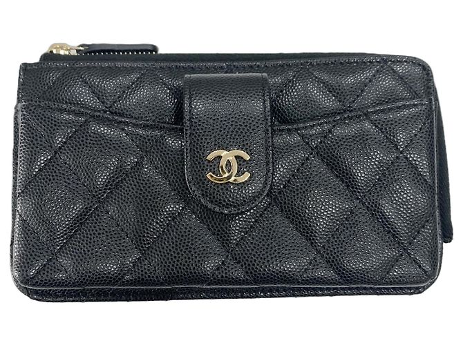 Schwarze genarbte Kalbsledertasche von Chanel
