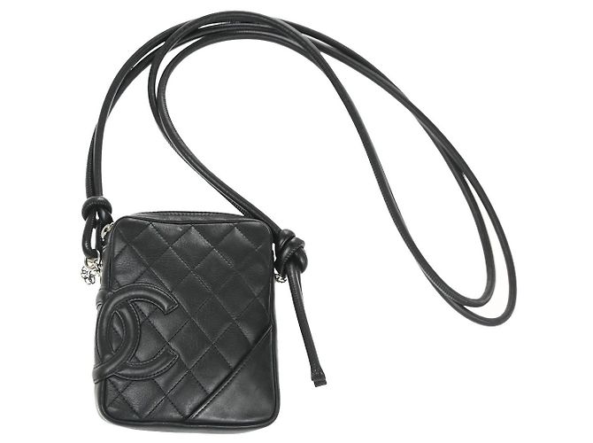 Pochette en cuir matelassé Chanel Cambon Noir