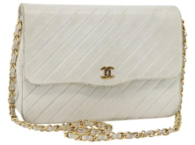 Chanel Matelassé Chain Leather Bianco