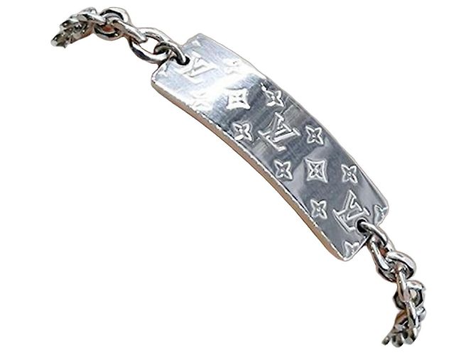 Louis Vuitton Pulseira Placa Monograma Bold Prata Metálico