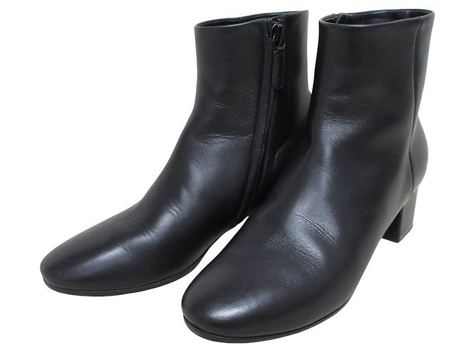 Everyday Balenciaga BB Heel Leather Short Boots Black
